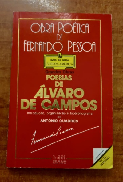 Capa do livro Poesias de Álvaro de Campos
