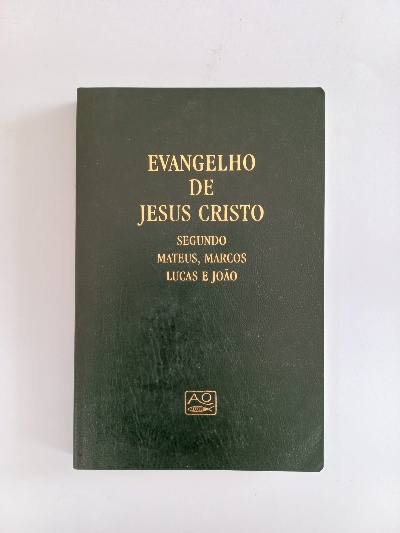 Capa do livro Evangelho de Jesus Cristo Segundo Mateus, Marcos, Lucas e João