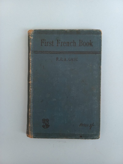 Imagem de capa do First French Book