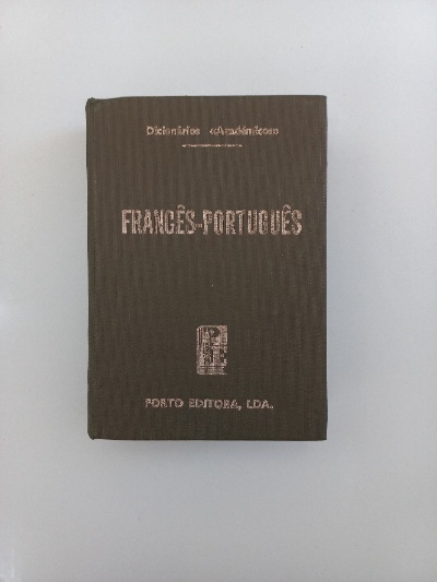 Capa do livro Dicionário Francês-Português