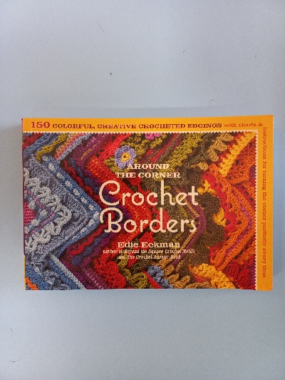 Capa do livro Around the corner - Crochet Borders