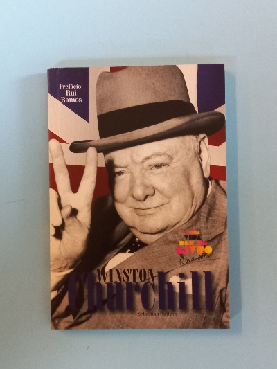 Capa do livro Winston Churchill - Prefácio Rui Ramos