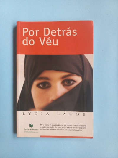 Capa do livro Por detrás do véu