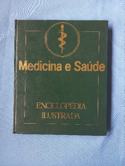 Capa do livro Medicina e Saúde