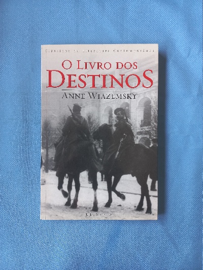 Imagem de capa do O livro dos destinos