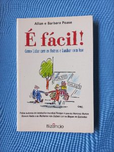 Capa do livro É fácil ! como lidar com os outros e ganhar com isso