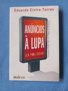 Capa do livro Anúncios à lupa ler publicidade
