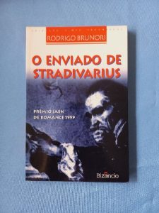 Capa do livro O enviado de Stradivarius