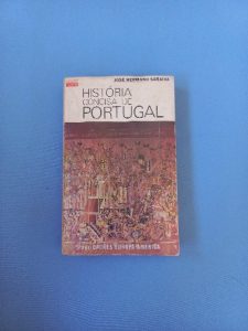 Capa do livro História Concisa de Portugal