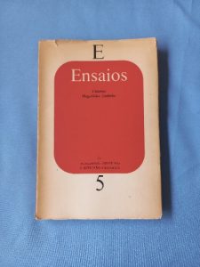 Capa do livro Ensaios