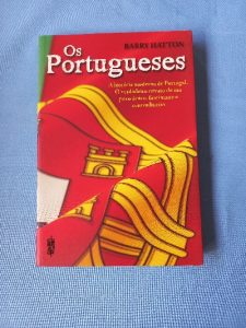 Capa do livro Os portugueses a história moderna de Portugal
