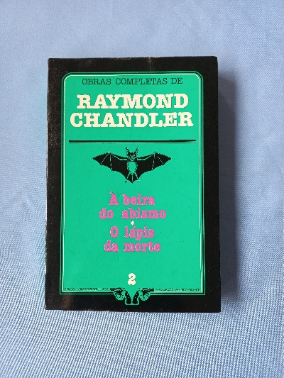Capa do livro À beira do abismo - O lápis da morte