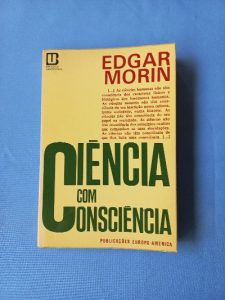 Capa do livro Ciência com Consciência