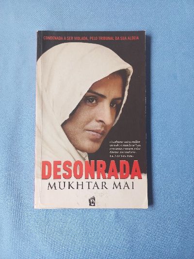Capa do livro Desonrada
